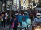 Média móvel de casos de Covid cresce 29% no Brasil