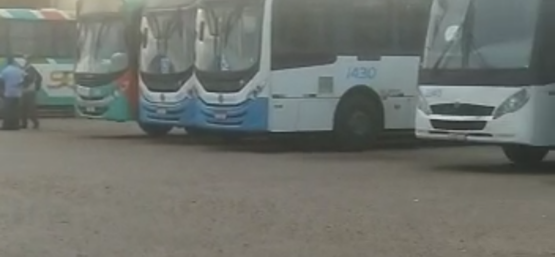 Moradores do Salitre, em Juazeiro, reclamam da suspensão do transporte público para diversas comunidades