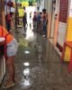 Problemas no teto das alas do Camelódromo 2 de Julho, em Juazeiro, causam alagamento e comerciantes pedem providências: “Somos nós quem ficamos no prejuízo”