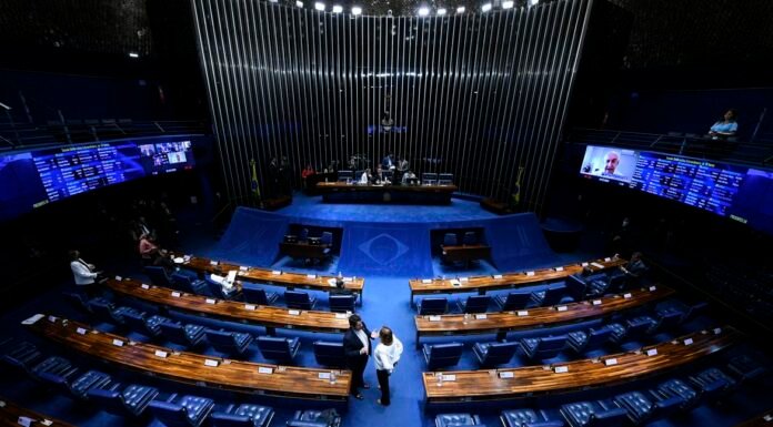 Enquete de jornal revela que Senado tem maioria contra PEC da Blindagem; entenda