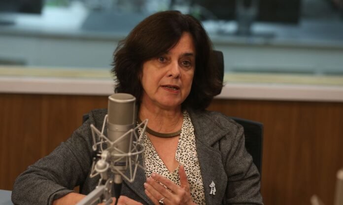 nisia ministra saude lula