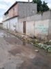 Morador do Nova Esperança, Juazeiro, cobra do SAAE que resolva problema gerado por uma Estação de Tratamento de Esgoto instalada no fundo do seu imóvel: “Meu prédio está todo destruído”; SAAE responde