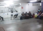 “Ao relento”: Familiares reclamam da falta de um espaço adequado para espera de pacientes do HDM, Petrolina; hospital orienta que eles voltem para casa