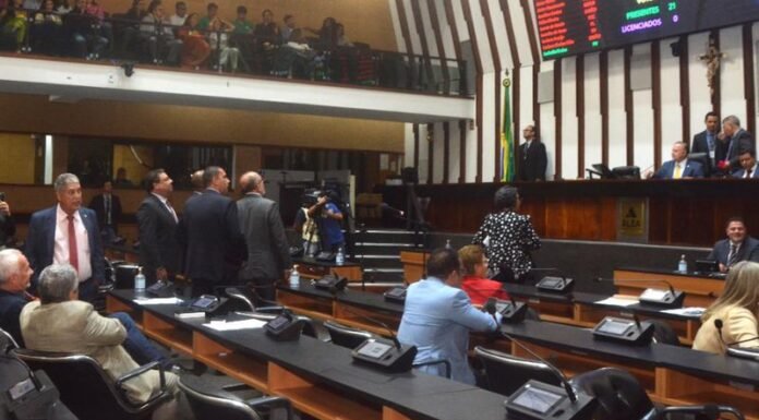 Câmara debate esta semana projetos para proteger crianças na internet