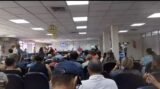 Beneficiária do INSS, em Juazeiro, critica atendimento da agência local: “Apenas 3 atendentes e a agência lotada”