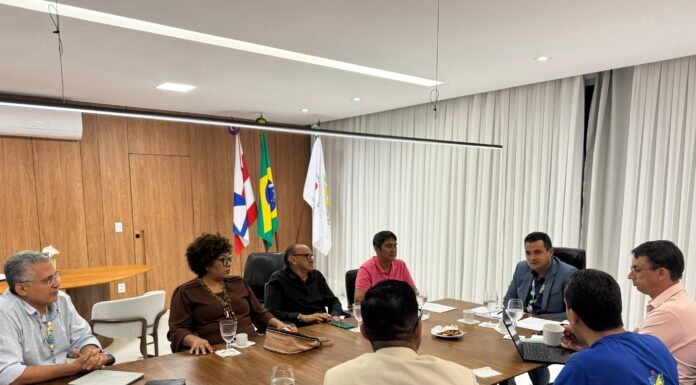 Prefeitura de Juazeiro se reúne com diretoria do SINSERP para esclarecer pontos sobre novo modelo de cogestão na Saúde