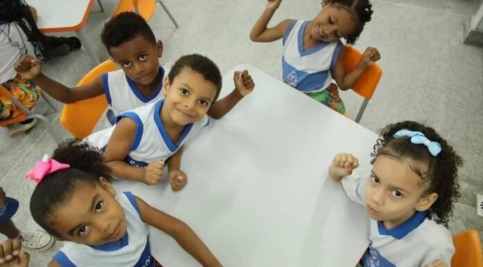 Bahia se destaca no acesso à pré-escola, mas milhares de crianças ainda estão fora da escola