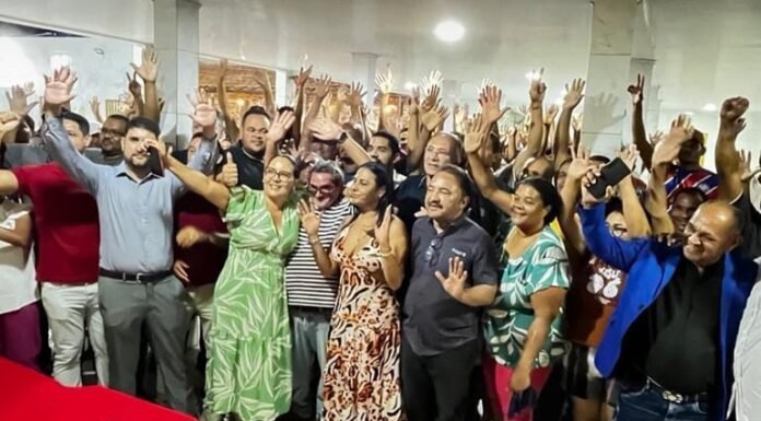 Sob risco de despejo, moradores do Sol Levante ocupam Câmara de Juazeiro e pedem apoio contra reintegração de posse