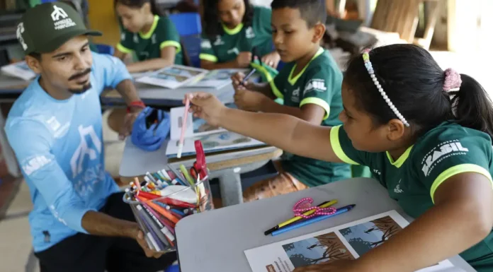 Brasil institui política nacional com foco na primeira infância