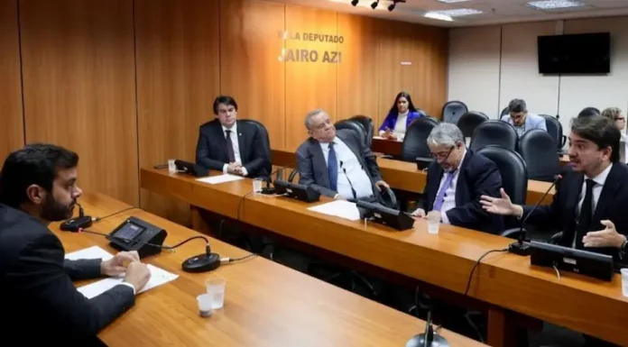 Comissões da AL-BA debatem planos de saúde e buscam soluções para o Planserv