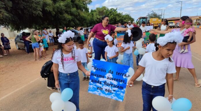 Escolas celebram os frutos do Mandacaru na Festa dos Colonos da comunidade