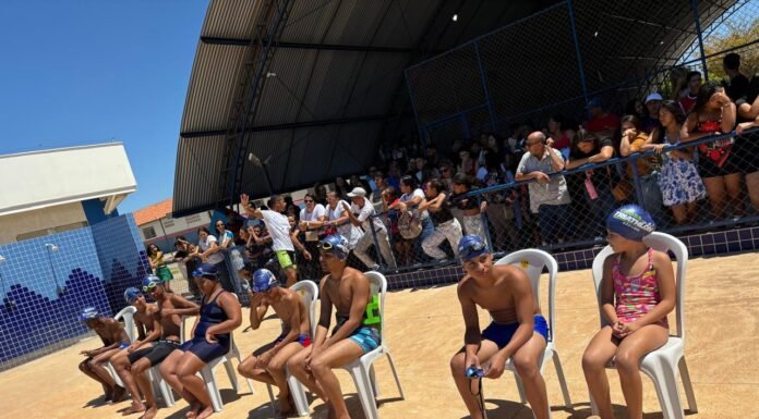 Casa Nova insere competições de natação nos Jogos Escolares do município