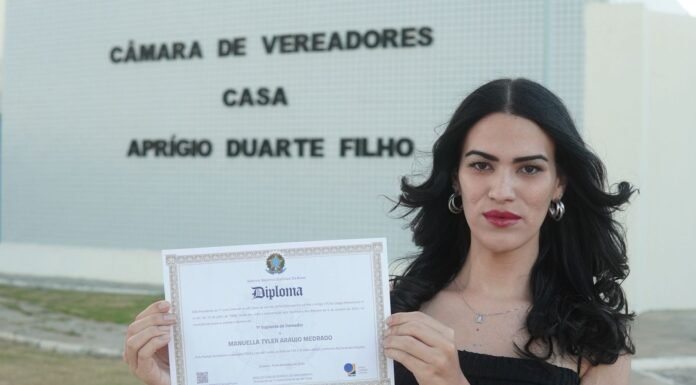 PSOL Bahia rebate informação sobre diplomação de vereadora em Juazeiro: “Primeira suplente não é vereadora”; Manuella Tyler “permanece suspensa do partido””