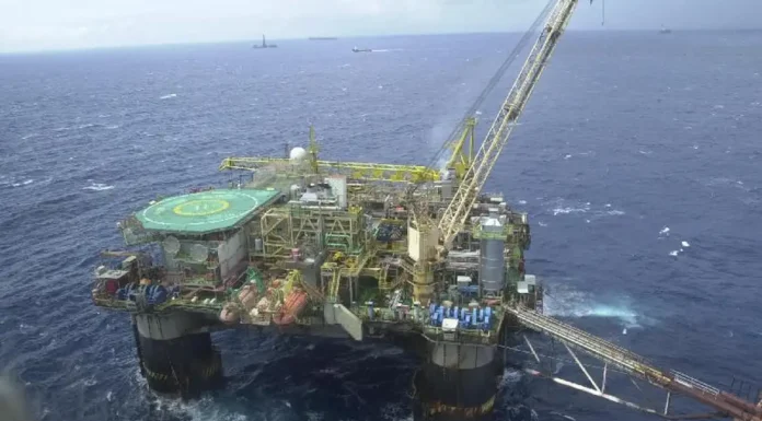 Produção nacional de petróleo e gás natural é recorde em junho