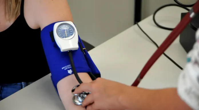 Pressão de 12 por 8 é reclassificada como pré-hipertensão em nova norma