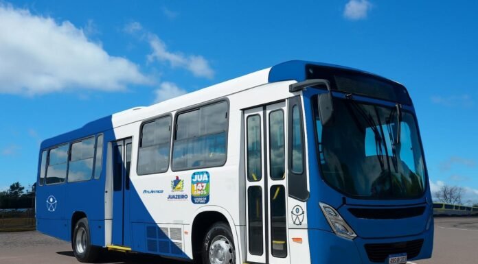 Estudantes reclamam de dificuldades para recarga de cartões após mudança de empresa de transporte em Juazeiro; AMTT se manifesta