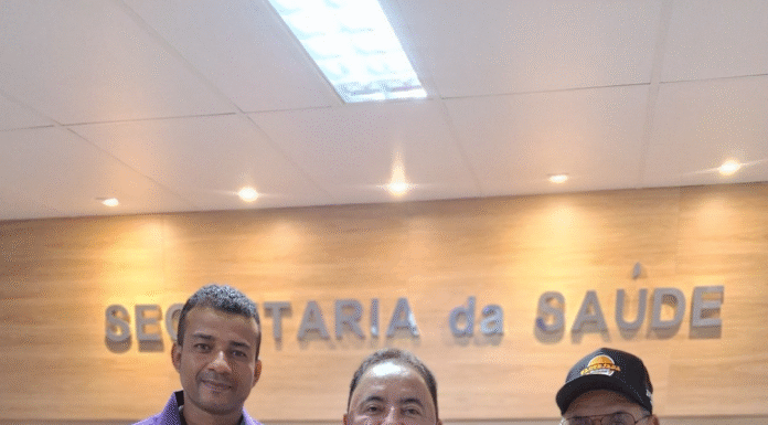 Deputado Roberto Carlos garante ambulância para Curaçá, fruto de emenda parlamentar